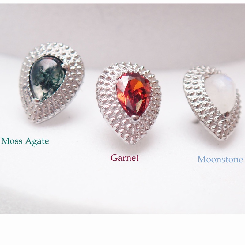 Titanium Push-Fit Teardrop Piercing  Single Stud | Moss Agate, Garnet, Moonstone | 20g 6mm Moss Agate